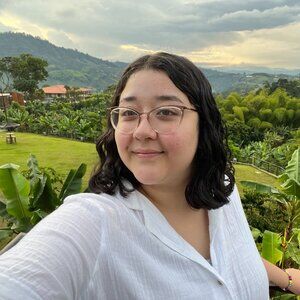 Meet your Posher, Andrea